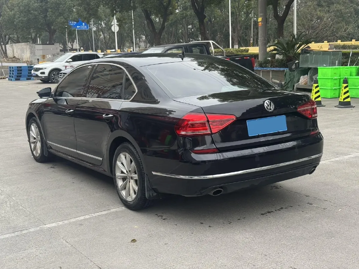 2017 Volkswagen Passat 1.8T 180HP L4 7DCT,autocango,china used car exporter,china ev exporter,chinese used car exporter,chinese used ev exporter