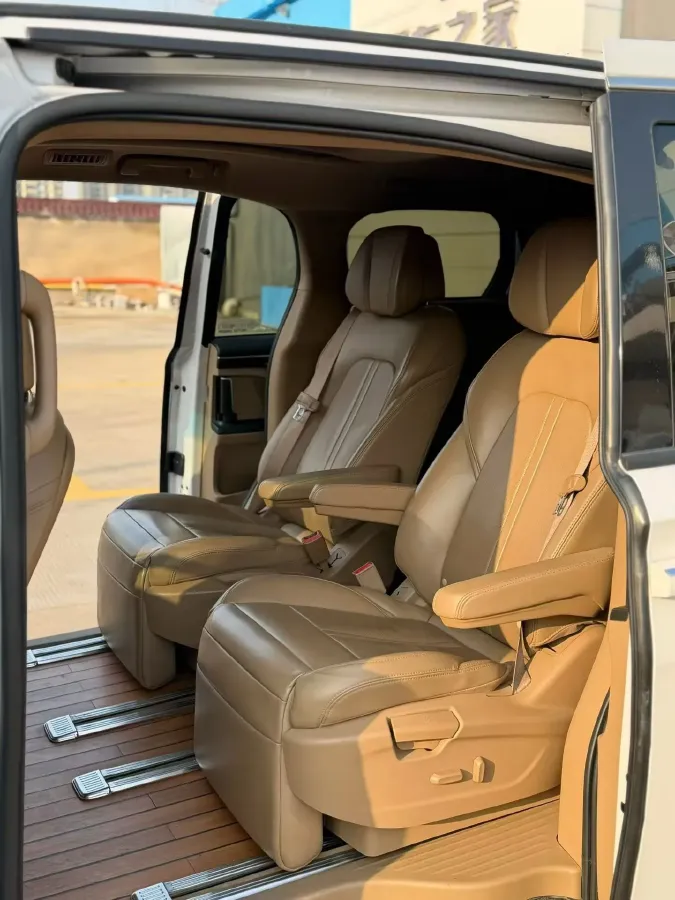 2018 Buick GL8 2.0T 260HP L4 6AT,autocango,china used car exporter,china ev exporter,chinese used car exporter,chinese used ev exporter