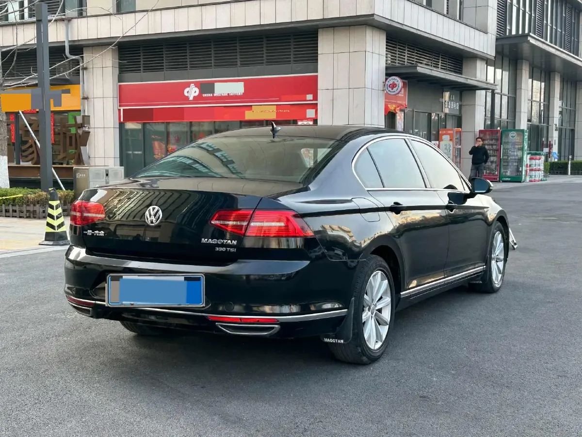 2018 Volkswagen Magotan 1.8T 180HP L4 7DCT,autocango,china used car exporter,china ev exporter,chinese used car exporter,chinese used ev exporter