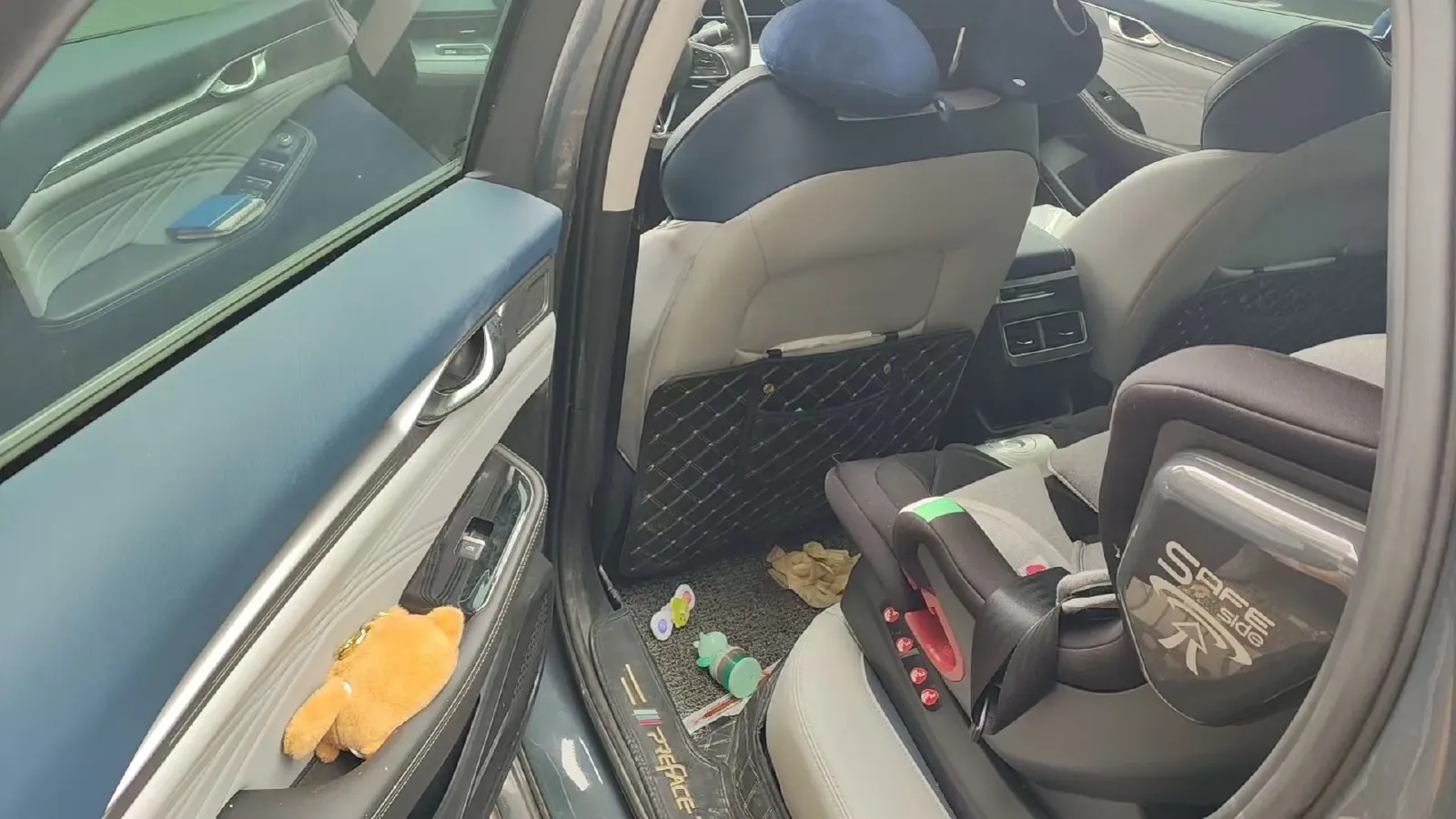 2021 Geely Preface 2.0T 190HP L4 7DCT,autocango,china used car exporter,china ev exporter,chinese used car exporter,chinese used ev exporter