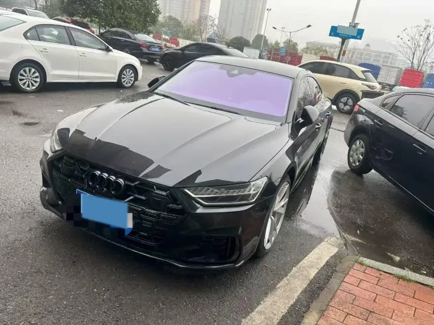 2024 Audi A7L 2.0T 245HP L4 7DCT,autocango,china used car exporter,china ev exporter,chinese used car exporter,chinese used ev exporter