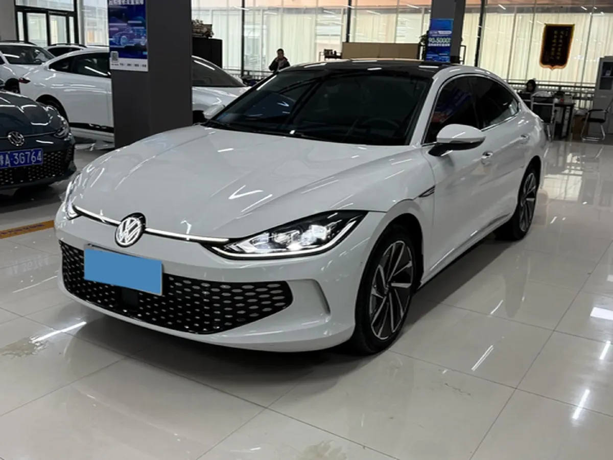 2022 Skoda Superb 2.0T 186HP L4 7DCT,autocango,china used car exporter,china ev exporter,chinese used car exporter,chinese used ev exporter