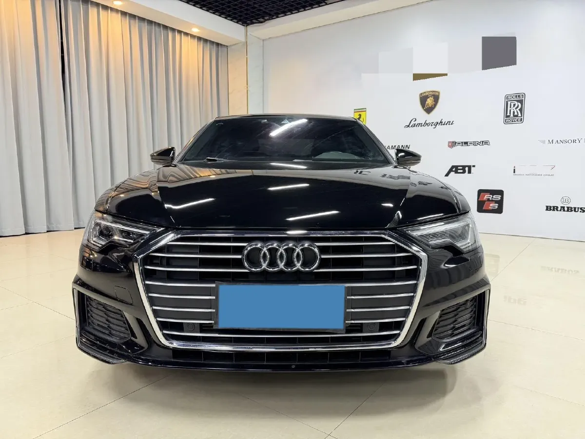 2021 Audi A6L 2.0T 190HP L4 7DCT,autocango,china used car exporter,china ev exporter,chinese used car exporter,chinese used ev exporter