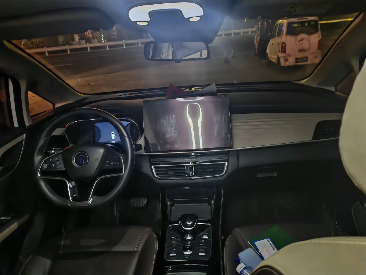 2022 Skyworth HT-i 1.5L 110HP L4 E-CVT PHEV 21.68KWH,autocango,china used car exporter,china ev exporter,chinese used car exporter,chinese used ev exporter