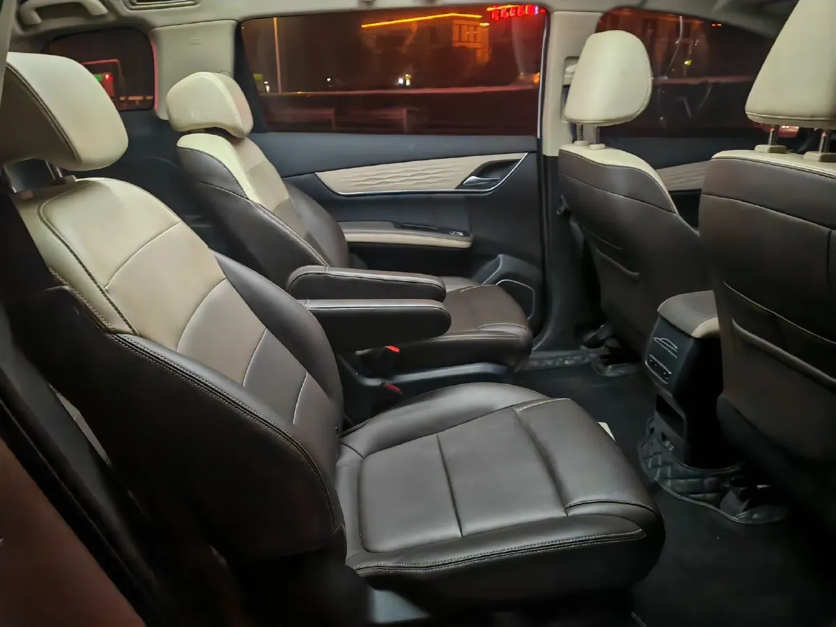 2022 Skyworth HT-i 1.5L 110HP L4 E-CVT PHEV 21.68KWH,autocango,china used car exporter,china ev exporter,chinese used car exporter,chinese used ev exporter