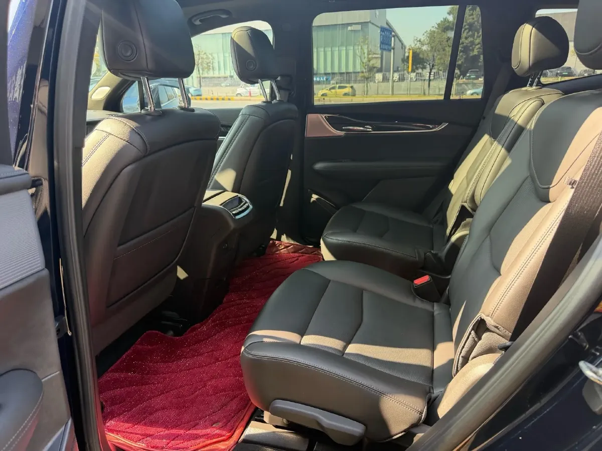 2022 Cadillac XT6 2.0T 237HP L4 9AT,autocango,china used car exporter,china ev exporter,chinese used car exporter,chinese used ev exporter