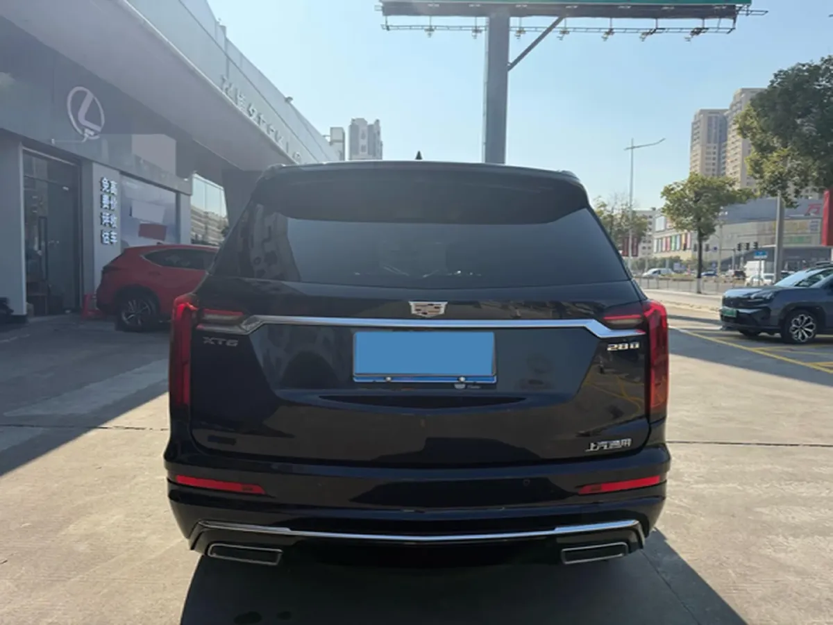2022 Cadillac XT6 2.0T 237HP L4 9AT,autocango,china used car exporter,china ev exporter,chinese used car exporter,chinese used ev exporter
