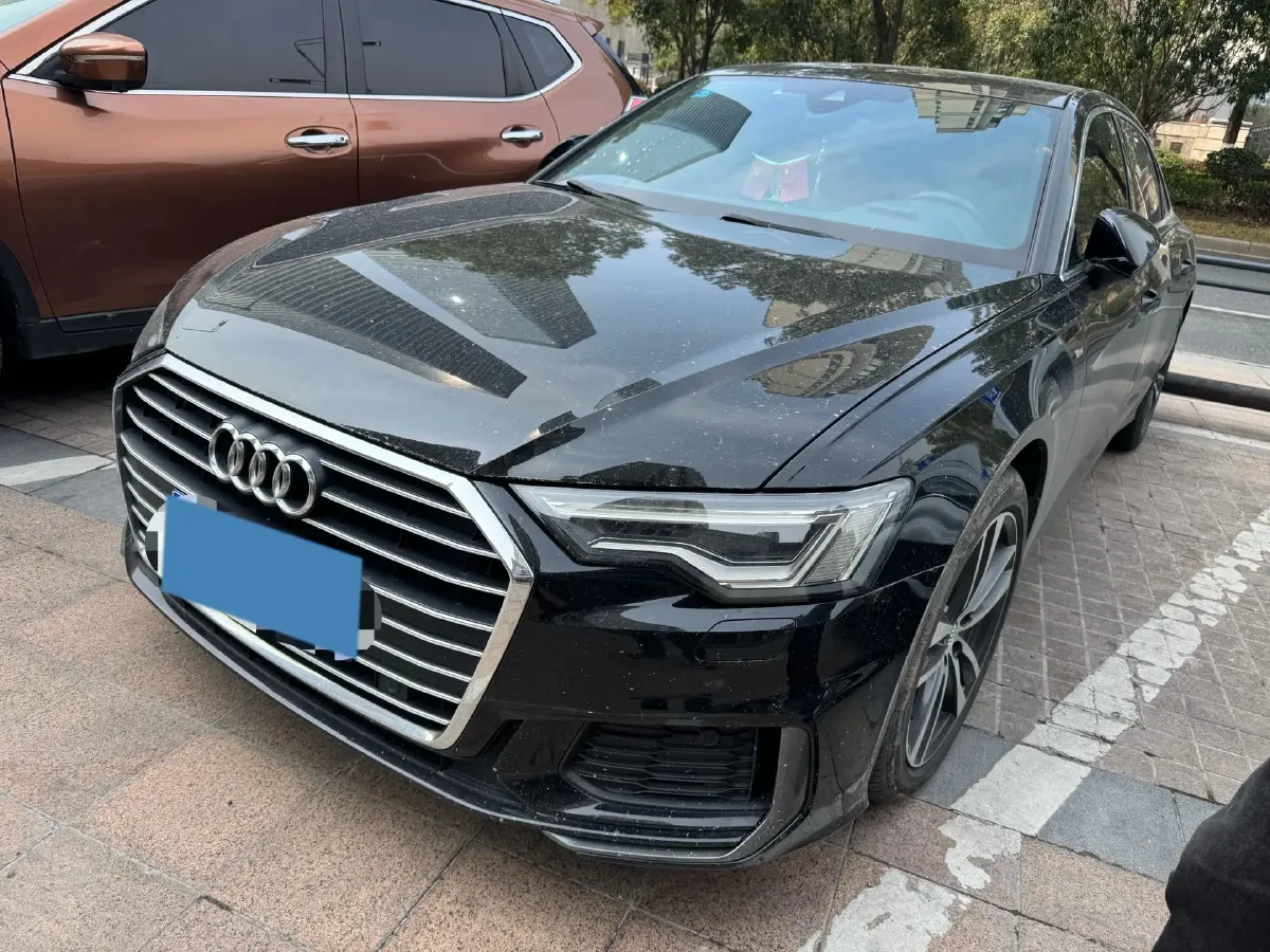 2021 Audi A6L 2.0T 190HP L4 7DCT,autocango,china used car exporter,china ev exporter,chinese used car exporter,chinese used ev exporter