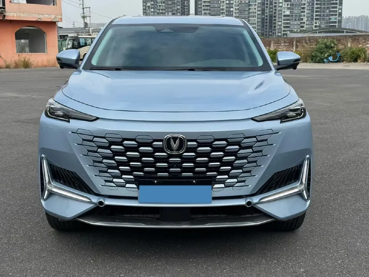 2021 ChangAn UNI-K 2.0T 233HP L4 8AT,autocango,china used car exporter,china ev exporter,chinese used car exporter,chinese used ev exporter