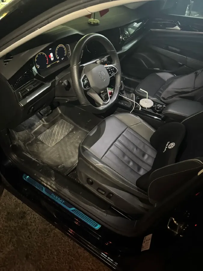 2023 Volkswagen Passat 2.0T 186HP L4 7DCT,autocango,china used car exporter,china ev exporter,chinese used car exporter,chinese used ev exporter