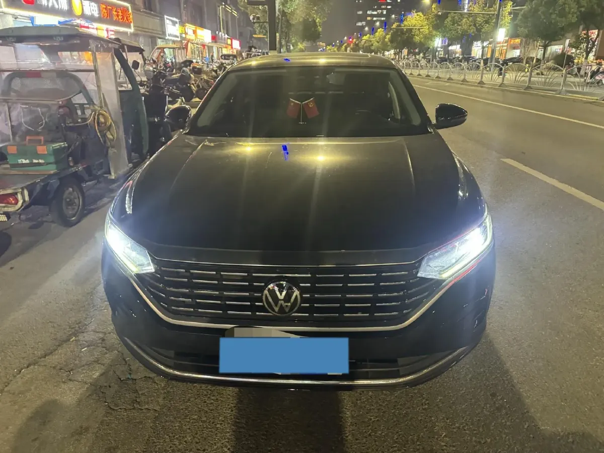 2023 Volkswagen Passat 2.0T 186HP L4 7DCT,autocango,china used car exporter,china ev exporter,chinese used car exporter,chinese used ev exporter