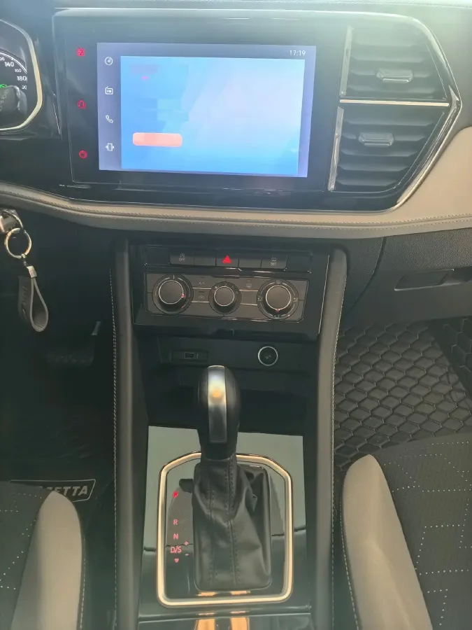 2024 Jetta VS5 1.4T 150HP L4 6AT,autocango,china used car exporter,china ev exporter,chinese used car exporter,chinese used ev exporter