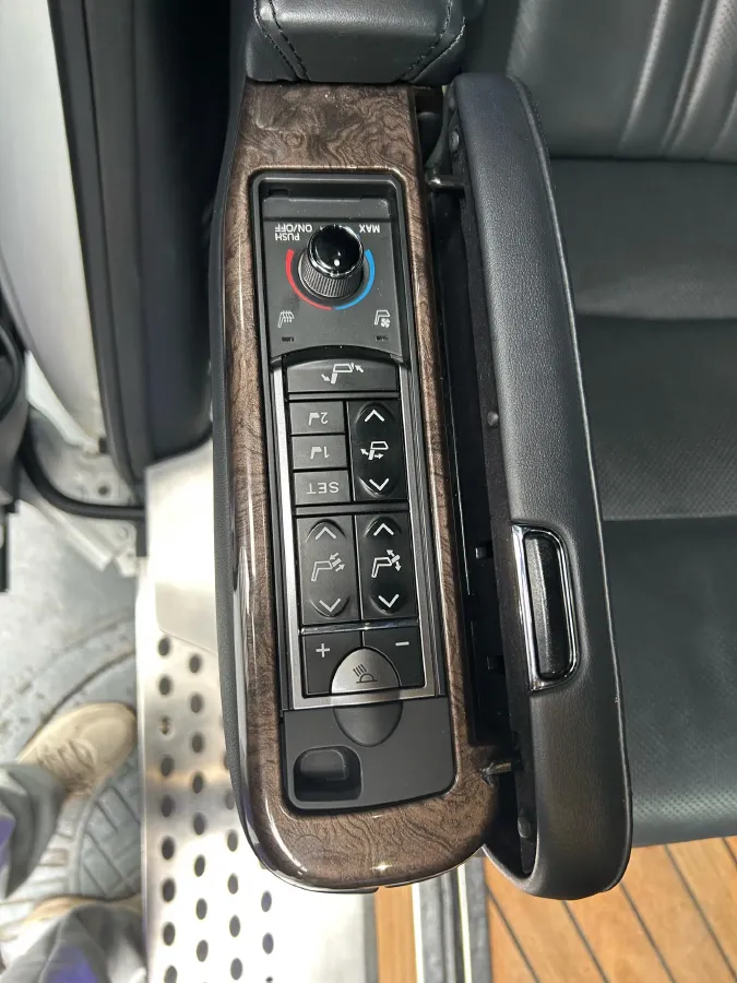 2021 Toyota Alphard 2.5L 117HP L4 E-CVT Hybrid,autocango,china used car exporter,china ev exporter,chinese used car exporter,chinese used ev exporter