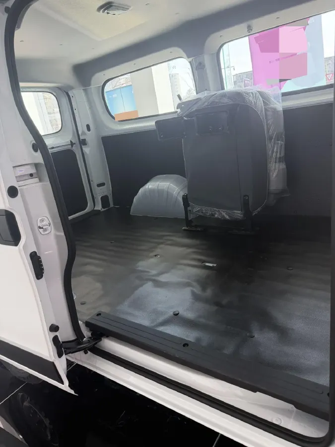 2025 MAXUS XinTu V70 2.0T 150HP L4 9AT,autocango,china used car exporter,china ev exporter,chinese used car exporter,chinese used ev exporter