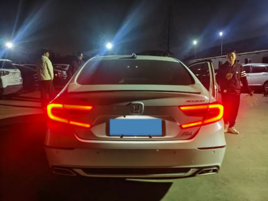 2022 Honda Accord 1.5T 194HP L4 CVT,autocango,china used car exporter,china ev exporter,chinese used car exporter,chinese used ev exporter