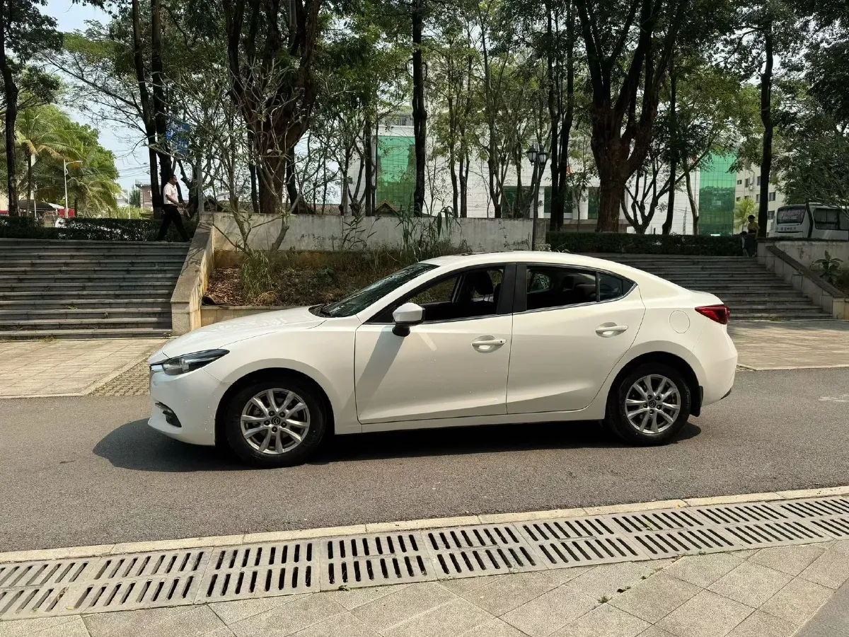 2017 Mazda 3 Axela 1.5L 117HP L4 6AT,autocango,china used car exporter,china ev exporter,chinese used car exporter,chinese used ev exporter