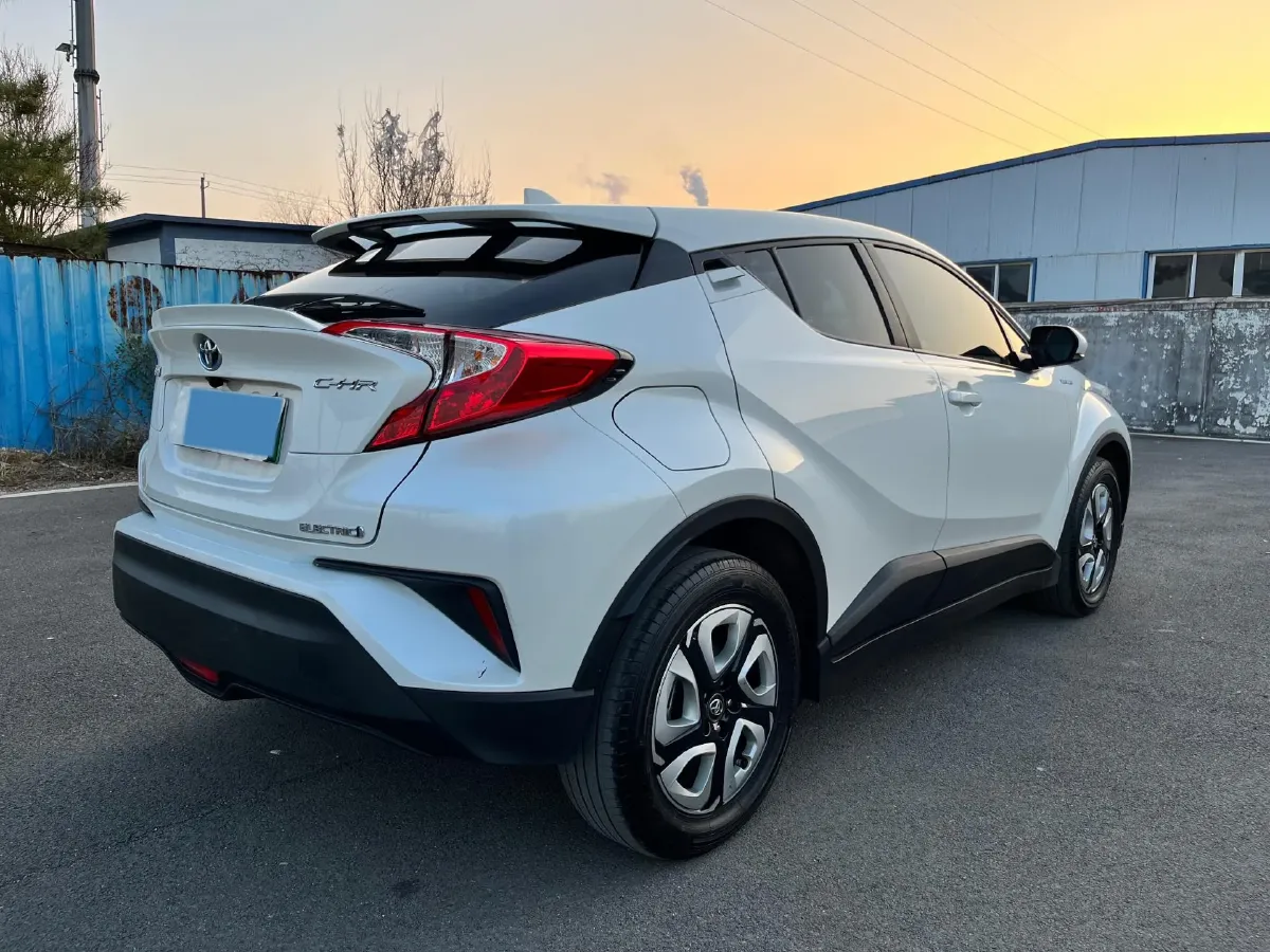 2020 Toyota C-HR EV BEV 54.3KWH,autocango,china used car exporter,china ev exporter,chinese used car exporter,chinese used ev exporter