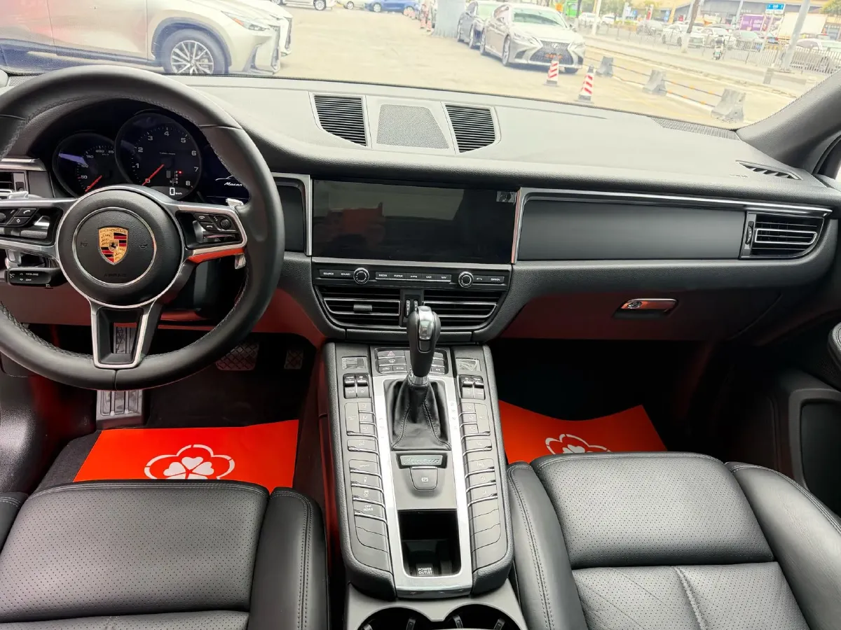 2020 Porsche Macan 2.0T 252HP L4 7DCT,autocango,china used car exporter,china ev exporter,chinese used car exporter,chinese used ev exporter
