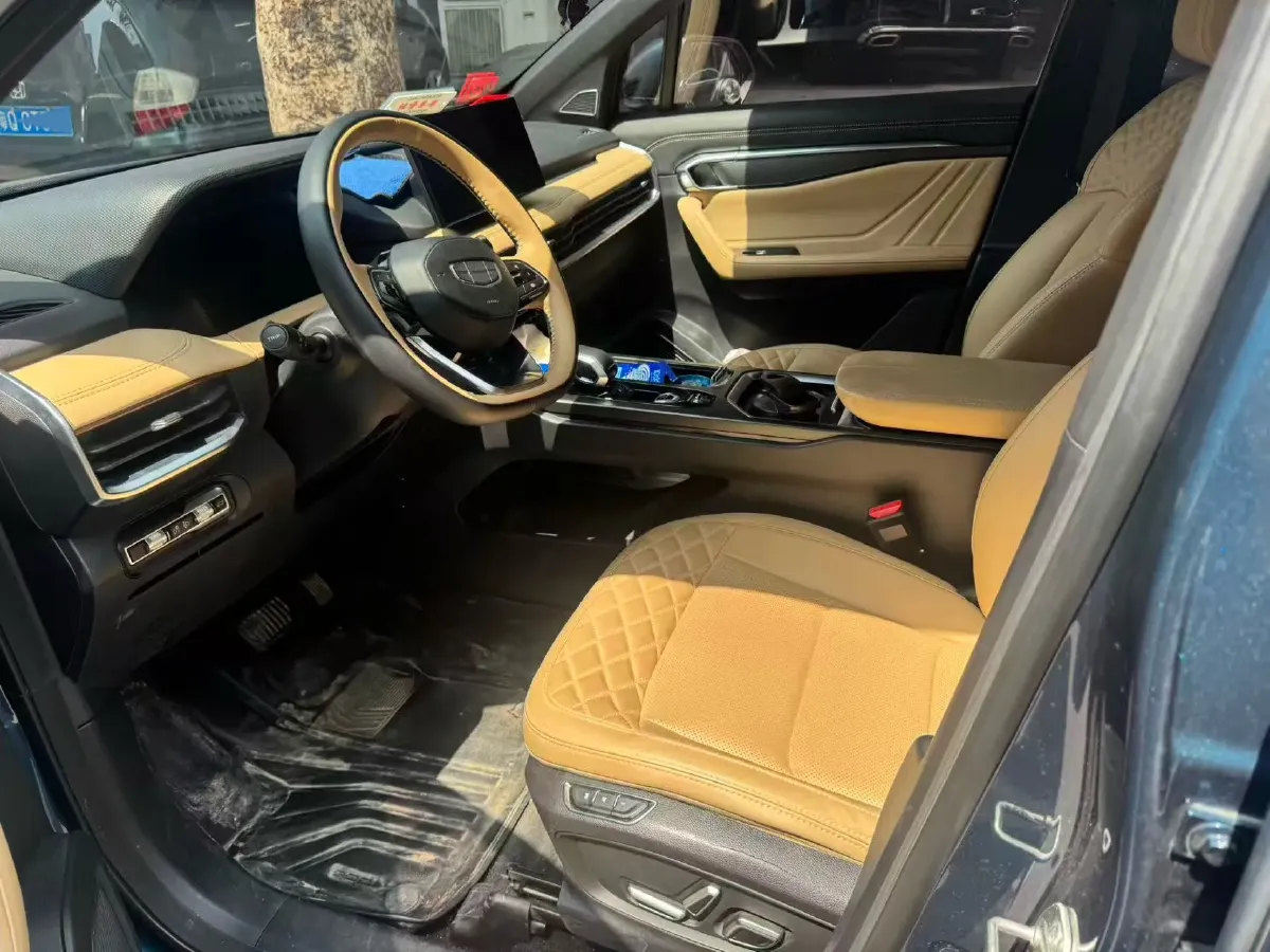 2023 Geely Okavango L 2.0T 218HP L4 7DCT,autocango,china used car exporter,china ev exporter,chinese used car exporter,chinese used ev exporter