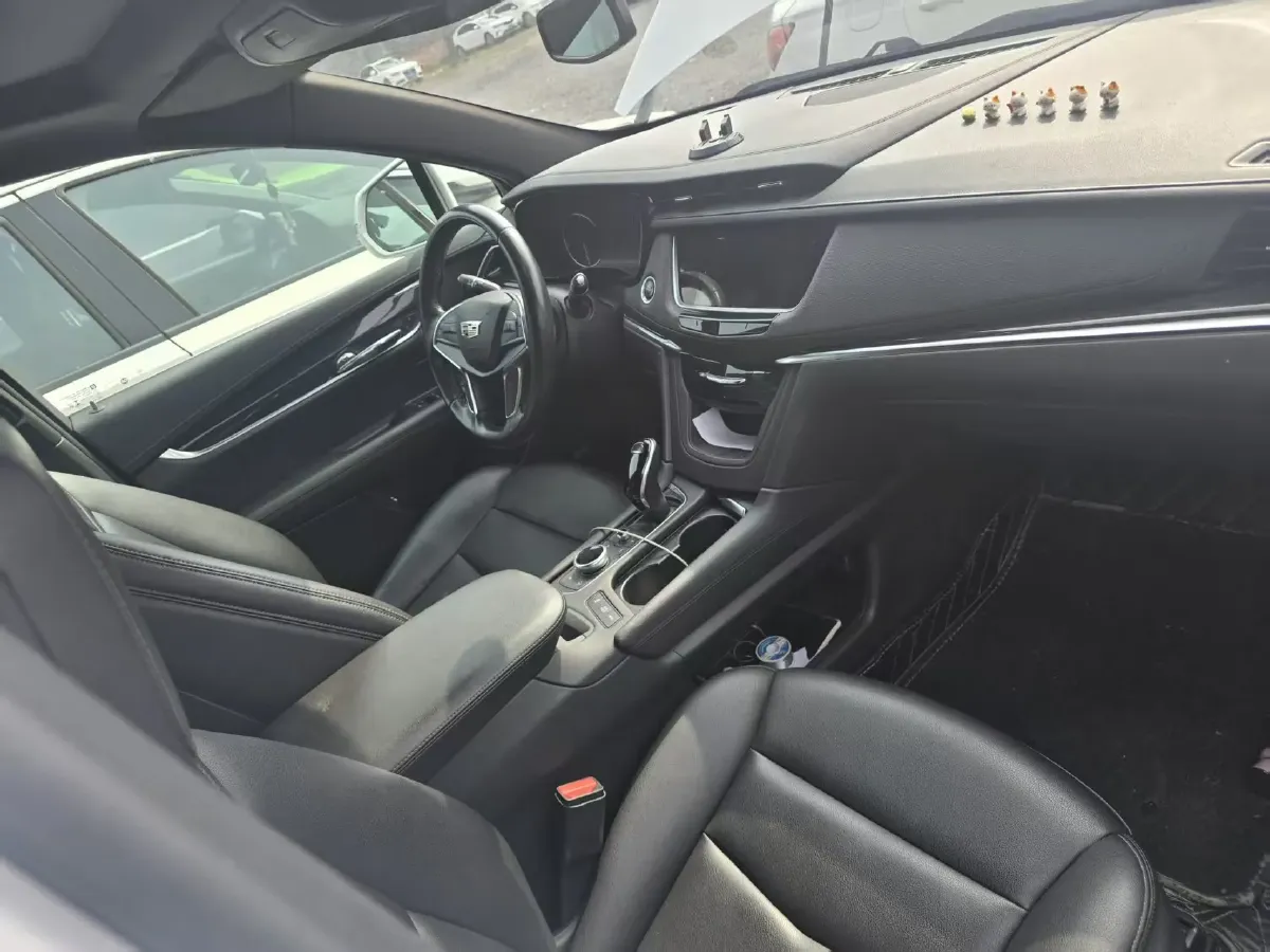 2021 Cadillac XT5 2.0T 237HP L4 9AT,autocango,china used car exporter,china ev exporter,chinese used car exporter,chinese used ev exporter