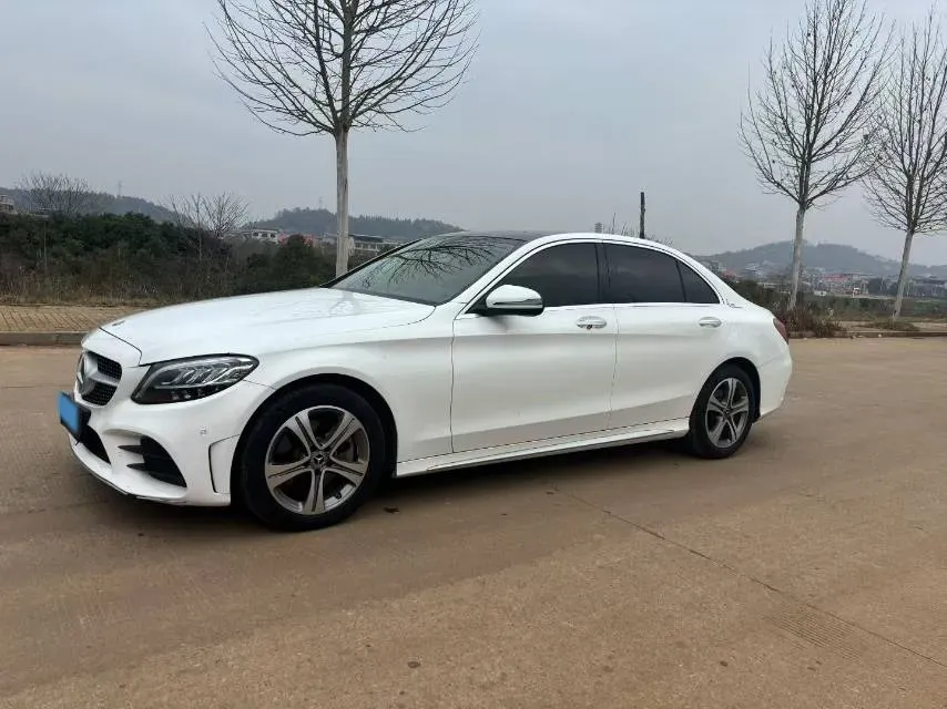 2021 Mercedes-Benz C Class 1.5T 184HP L4 9AT,autocango,china used car exporter,china ev exporter,chinese used car exporter,chinese used ev exporter