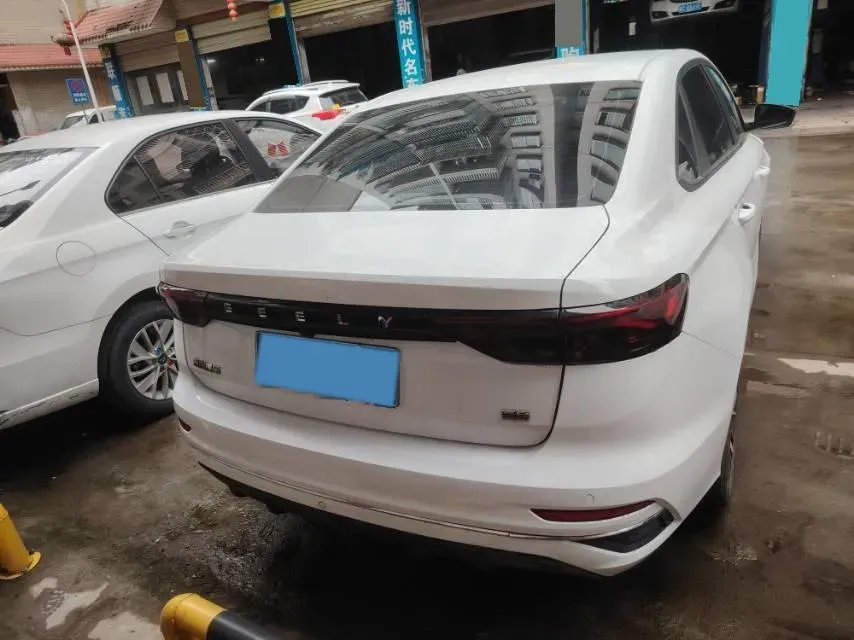 2023 Geely Emgrand 1.5L 127HP L4 5MT,autocango,china used car exporter,china ev exporter,chinese used car exporter,chinese used ev exporter
