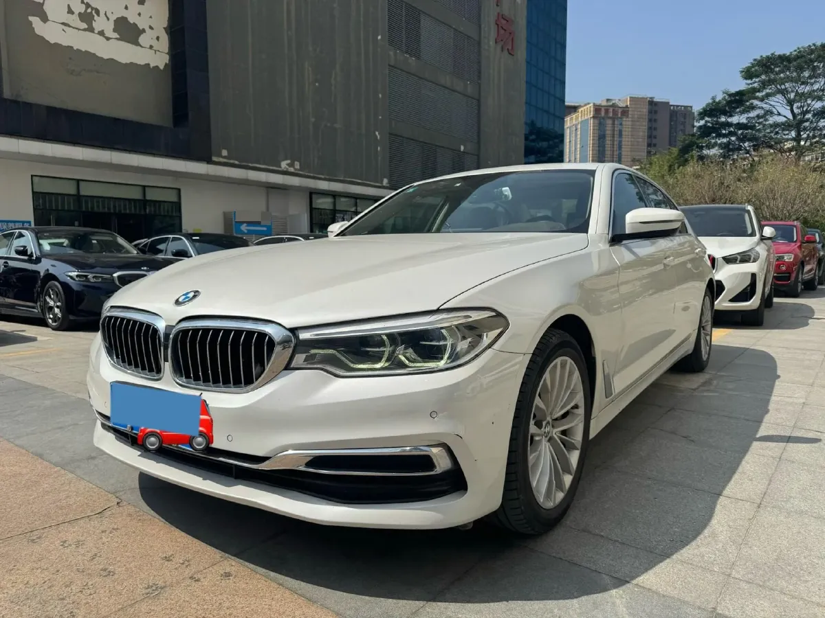 2020 BMW 5 Series 2.0T 252HP L4 8AT,autocango,china used car exporter,china ev exporter,chinese used car exporter,chinese used ev exporter