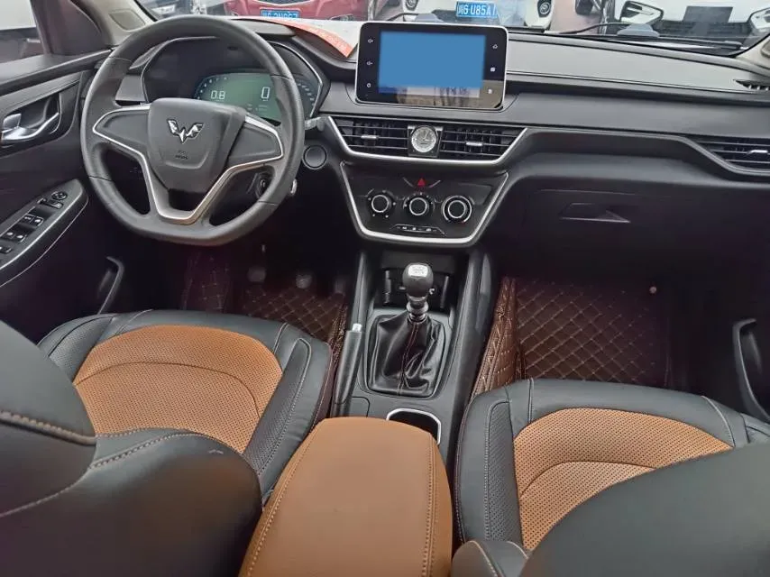 2018 WuLing HongGuang S3 1.5L 112HP L4 6MT,autocango,china used car exporter,china ev exporter,chinese used car exporter,chinese used ev exporter