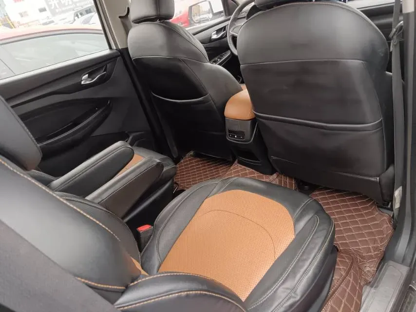 2018 WuLing HongGuang S3 1.5L 112HP L4 6MT,autocango,china used car exporter,china ev exporter,chinese used car exporter,chinese used ev exporter