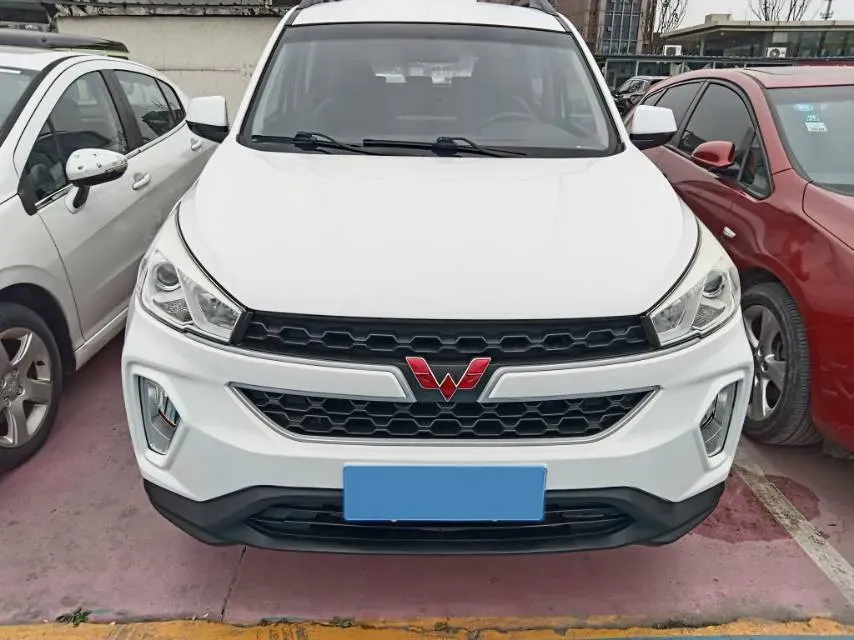 2018 WuLing HongGuang S3 1.5L 112HP L4 6MT,autocango,china used car exporter,china ev exporter,chinese used car exporter,chinese used ev exporter