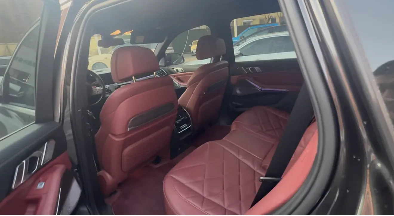 2022 BMW X5 3.0T 333HP L6 8AT,autocango,china used car exporter,china ev exporter,chinese used car exporter,chinese used ev exporter