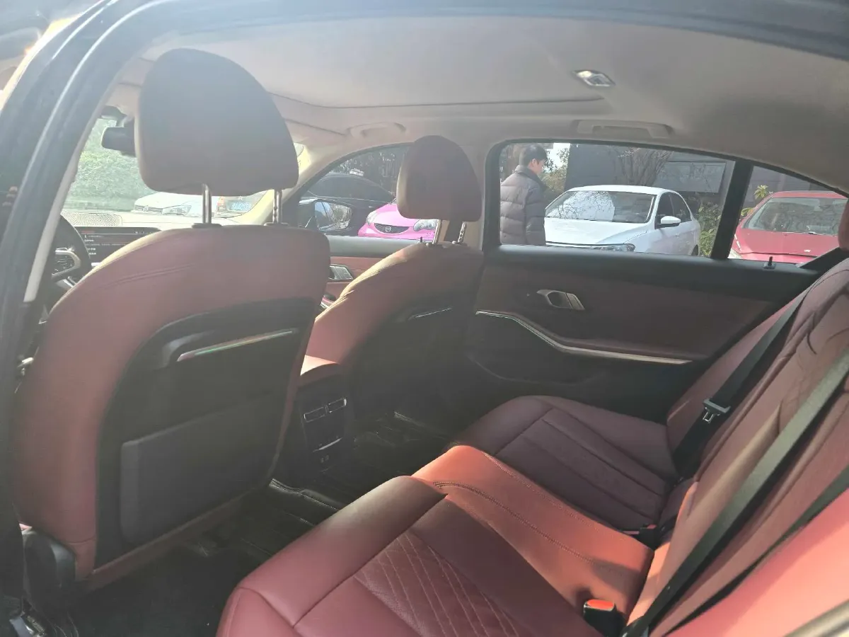 2022 BMW 3 Series 2.0T 184HP L4 8AT,autocango,china used car exporter,china ev exporter,chinese used car exporter,chinese used ev exporter