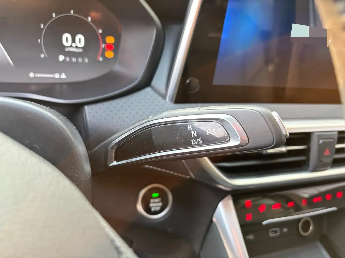 2021 MAXUS G50 1.5T 169HP L4 7DCT,autocango,china used car exporter,china ev exporter,chinese used car exporter,chinese used ev exporter