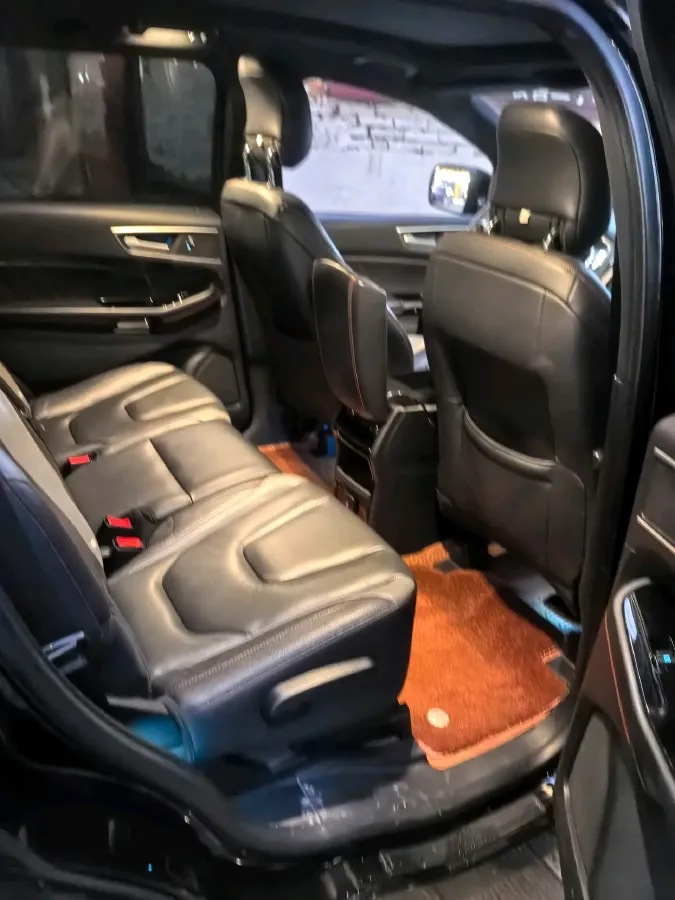 2020 Ford Edge 2.0T 245HP L4 8AT,autocango,china used car exporter,china ev exporter,chinese used car exporter,chinese used ev exporter