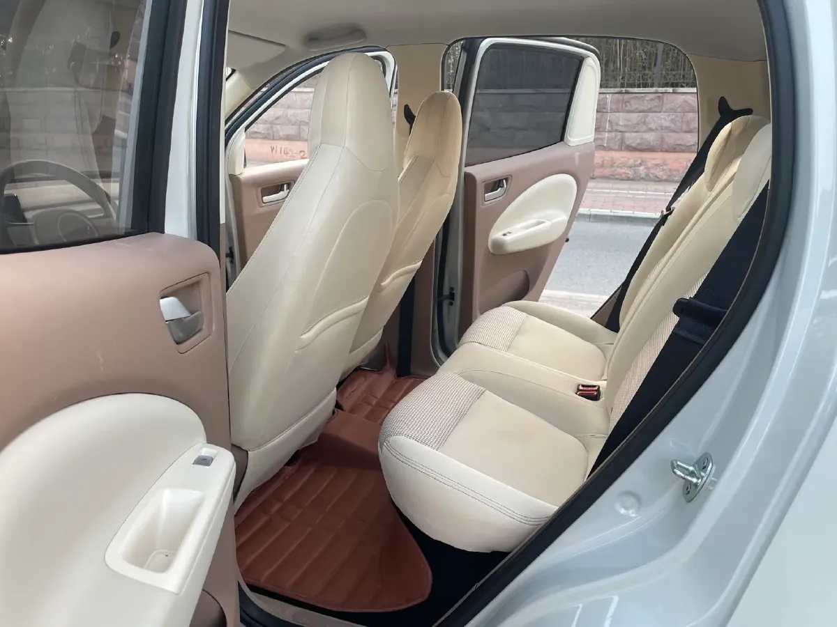 2025 WuLing HongGuang MINI EV BEV 16.2KWH,autocango,china used car exporter,china ev exporter,chinese used car exporter,chinese used ev exporter