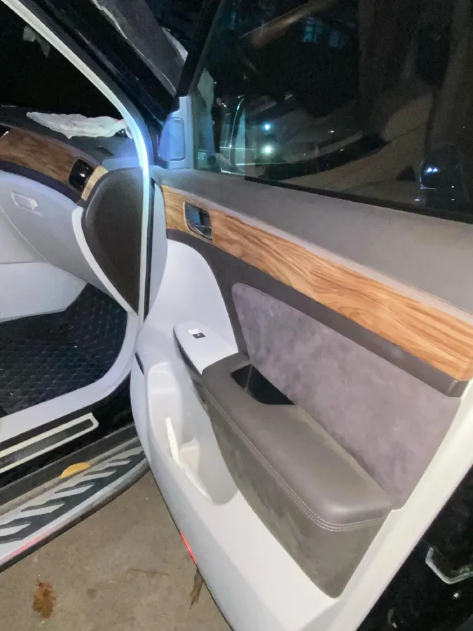 2017 GAC Trumpchi GS8 2.0T 201HP L4 6AT,autocango,china used car exporter,china ev exporter,chinese used car exporter,chinese used ev exporter