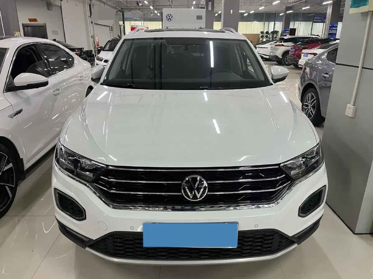 2022 Volkswagen T-Roc 1.4T 150HP L4 7DCT,autocango,china used car exporter,china ev exporter,chinese used car exporter,chinese used ev exporter