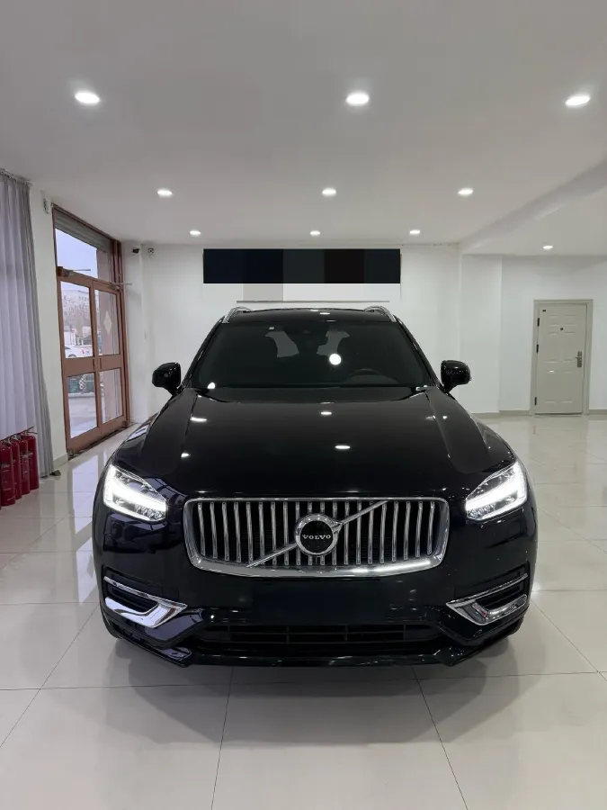 2021 Volvo XC90 2.0T 299HP L4 8AT,autocango,china used car exporter,china ev exporter,chinese used car exporter,chinese used ev exporter