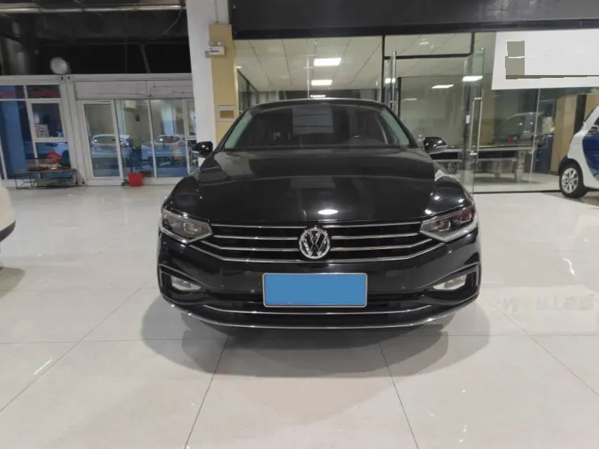 2020 Volkswagen Magotan 2.0T 186HP L4 7DCT,autocango,china used car exporter,china ev exporter,chinese used car exporter,chinese used ev exporter