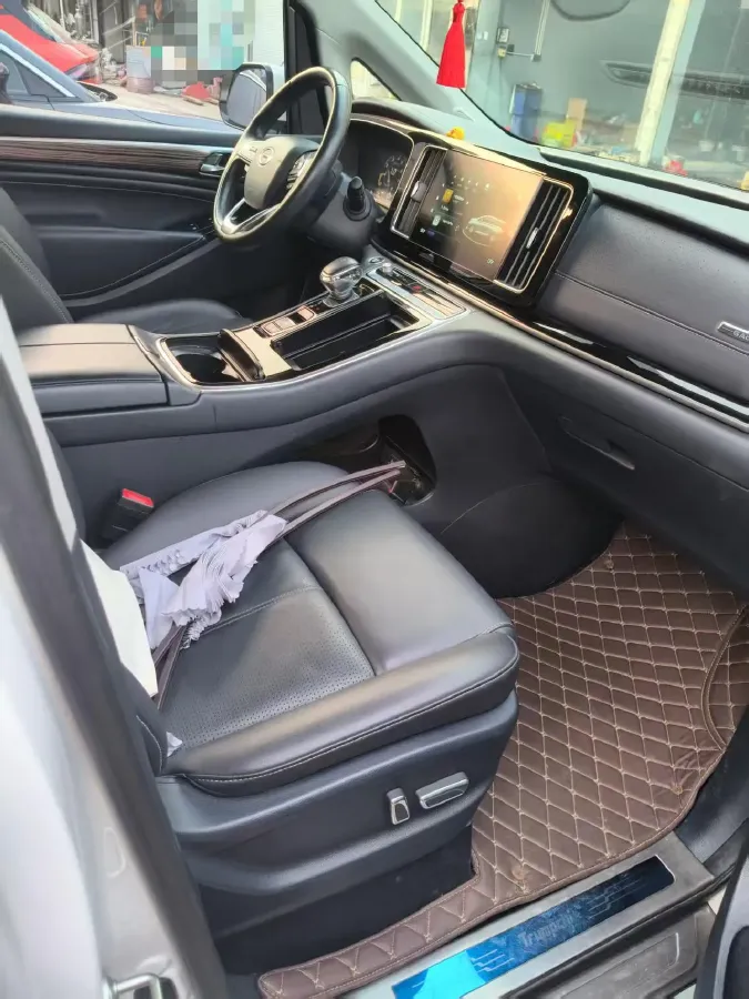 2021 GAC Trumpchi M8 2.0T 252HP L4 8AT,autocango,china used car exporter,china ev exporter,chinese used car exporter,chinese used ev exporter