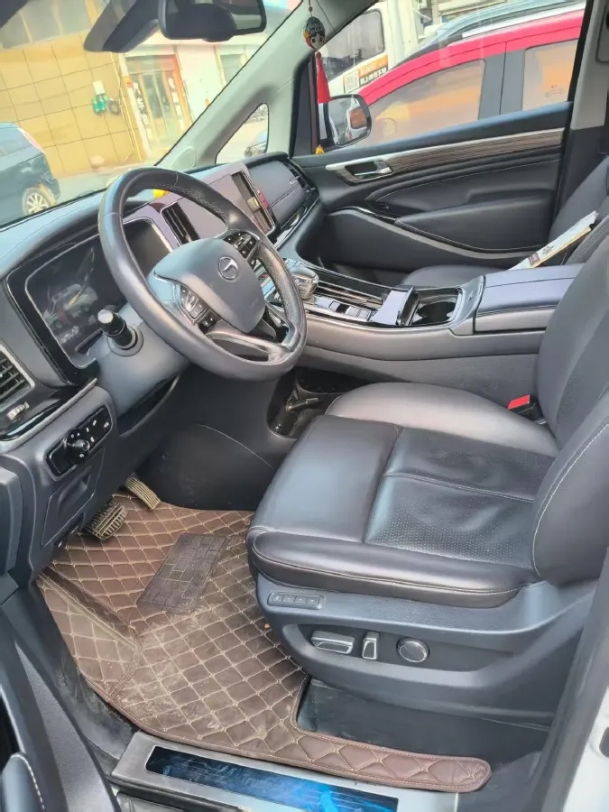 2021 GAC Trumpchi M8 2.0T 252HP L4 8AT,autocango,china used car exporter,china ev exporter,chinese used car exporter,chinese used ev exporter