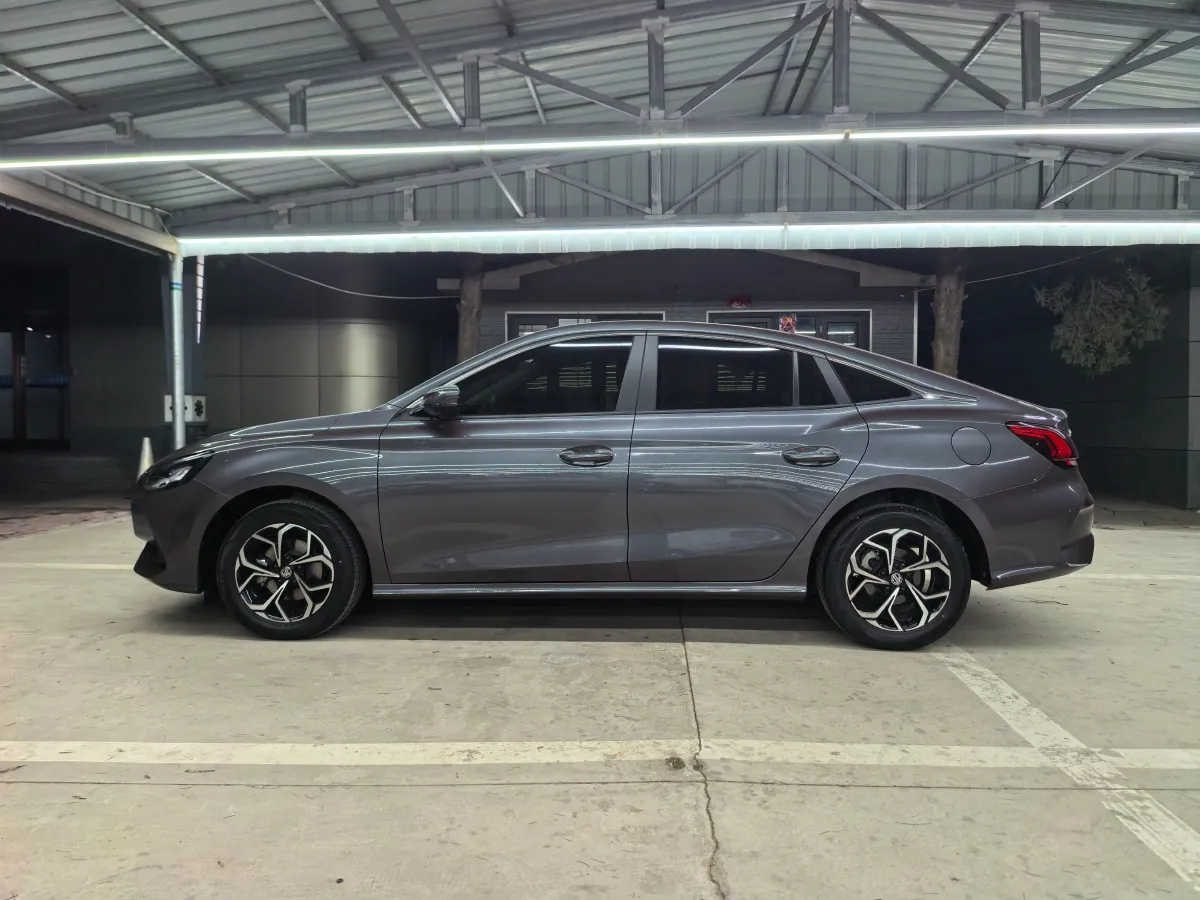 2023 MG 5 1.5L 129HP L4 5MT,autocango,china used car exporter,china ev exporter,chinese used car exporter,chinese used ev exporter