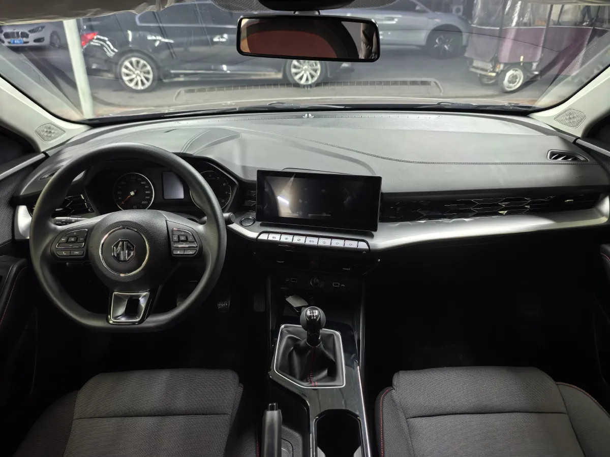 2023 MG 5 1.5L 129HP L4 5MT,autocango,china used car exporter,china ev exporter,chinese used car exporter,chinese used ev exporter