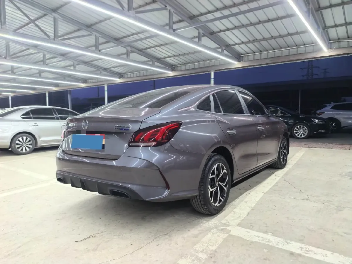 2023 MG 5 1.5L 129HP L4 5MT,autocango,china used car exporter,china ev exporter,chinese used car exporter,chinese used ev exporter