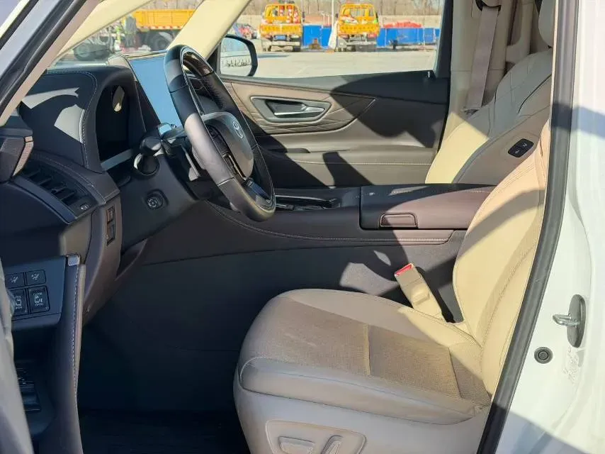2024 Toyota Alphard 2.5L 190HP L4 E-CVT Hybrid,autocango,china used car exporter,china ev exporter,chinese used car exporter,chinese used ev exporter