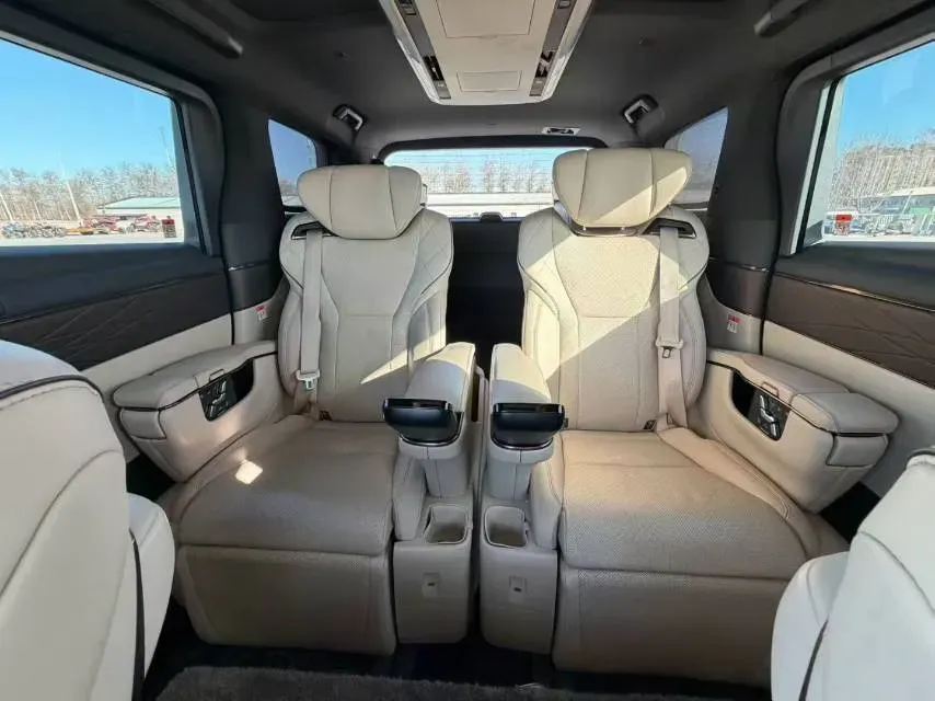 2024 Toyota Alphard 2.5L 190HP L4 E-CVT Hybrid,autocango,china used car exporter,china ev exporter,chinese used car exporter,chinese used ev exporter