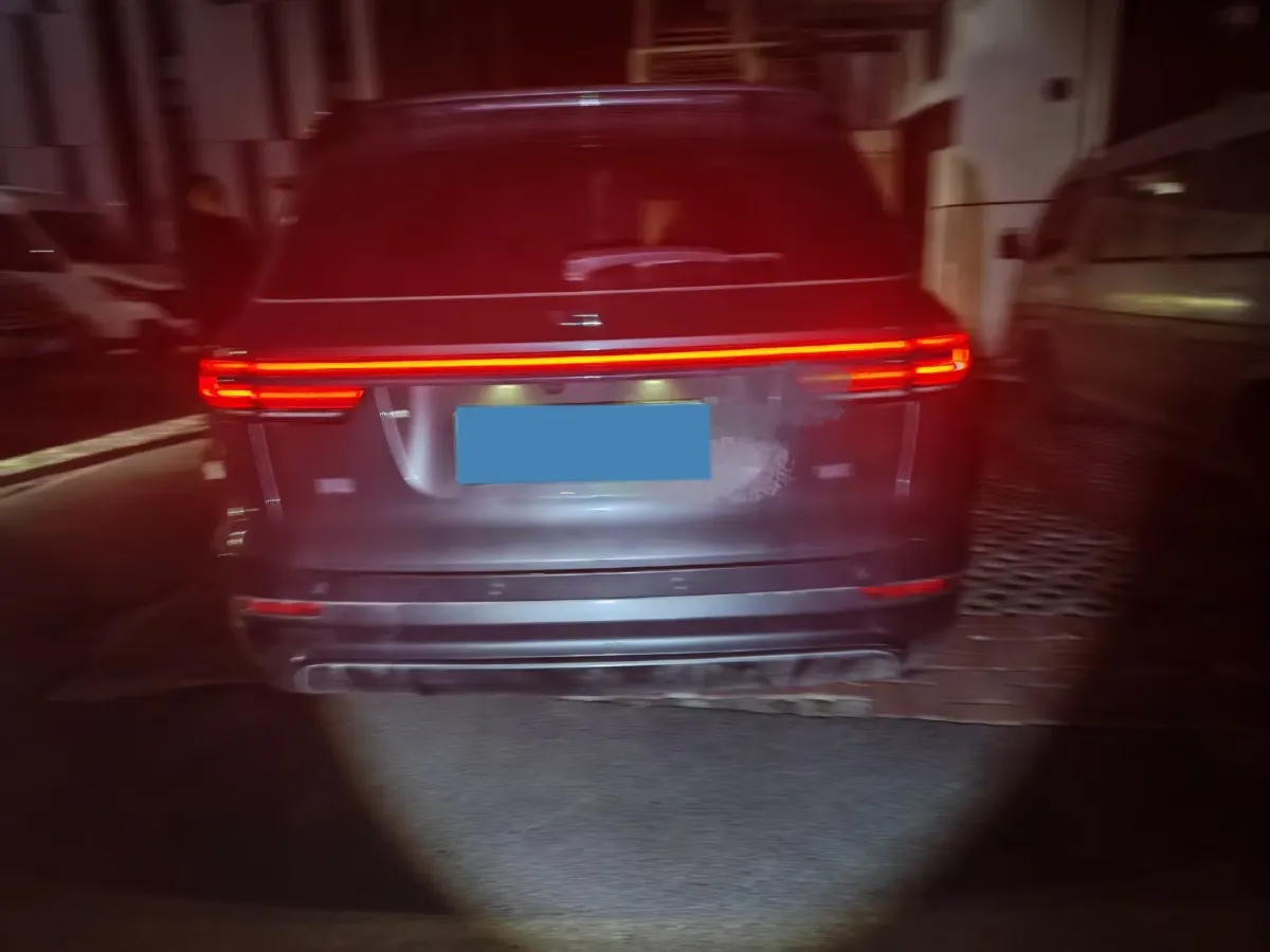 2020 Li ONE Range Extended 131HP REEV 40.5KWH,autocango,china used car exporter,china ev exporter,chinese used car exporter,chinese used ev exporter