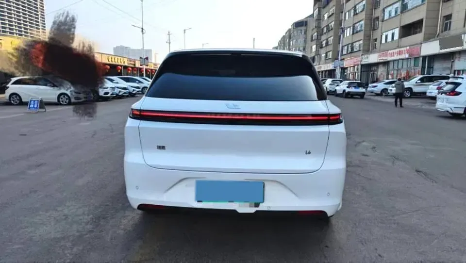 2025 Li L6 Range Extended 154HP L4 REEV,autocango,china used car exporter,china ev exporter,chinese used car exporter,chinese used ev exporter