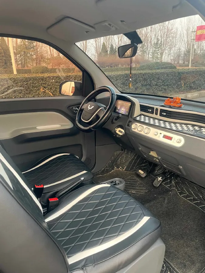 2022 WuLing HongGuang MINI EV BEV 13.9KWH,autocango,china used car exporter,china ev exporter,chinese used car exporter,chinese used ev exporter