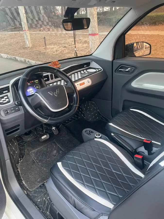 2022 WuLing HongGuang MINI EV BEV 13.9KWH,autocango,china used car exporter,china ev exporter,chinese used car exporter,chinese used ev exporter